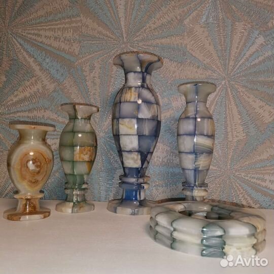 Ваза из оникса