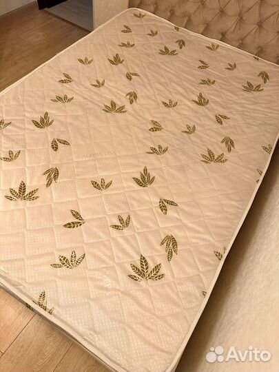 Продам матрас б/у