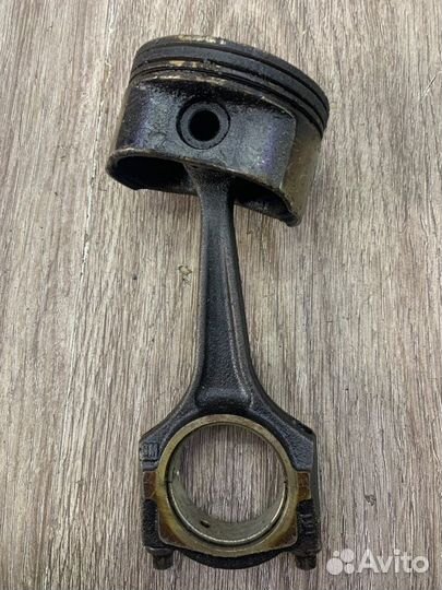 Поршень Opel Zafira A X18XE1