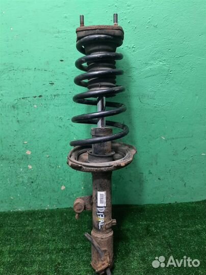 Стойка амортизатора задняя левая Lexus RX400H 2007