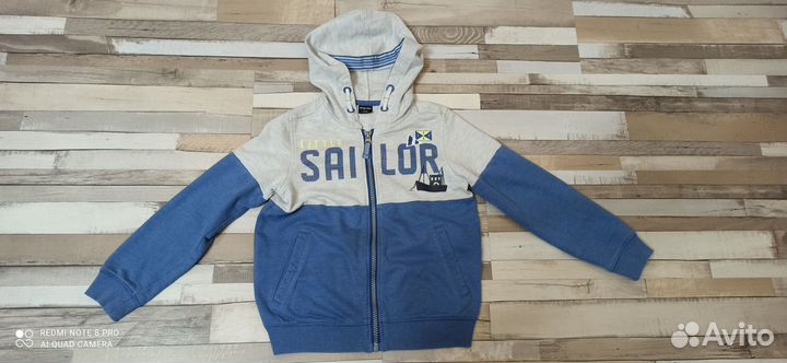 Спортивный костюм