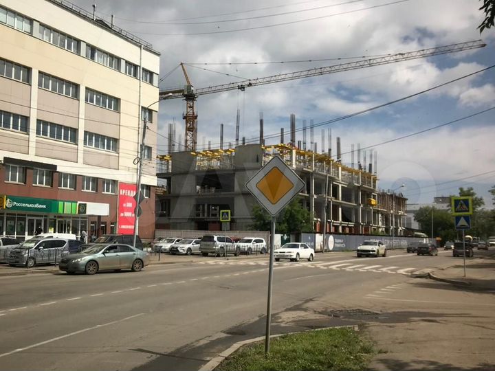 Отдельностоящее здание, 7073 кв.м