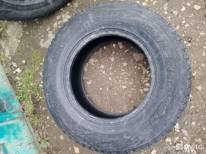 Bridgestone Blizzak DM-V1 245/70 R16