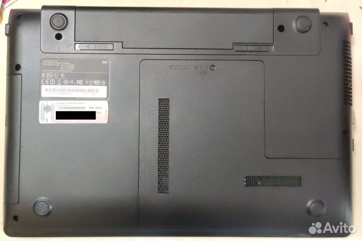 Samsung i3-2330M 8gb 750gb MX520 15