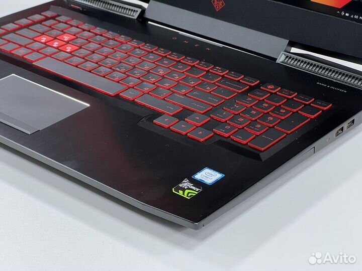 HP Omen 17.3 IPS Core i7 GTX1050 4G 16G SSD+HDD