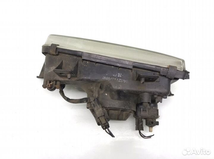 Фара правая Kia Sportage 2.0 I 1997