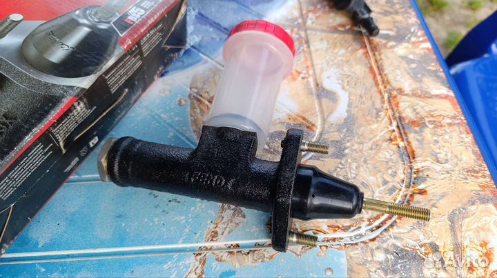 Новый цилиндр сцепления главный с бачком газ 3302