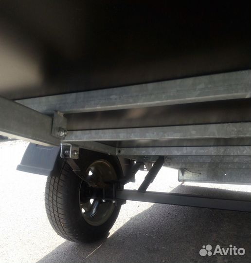 Прицеп на легковой автомобиль