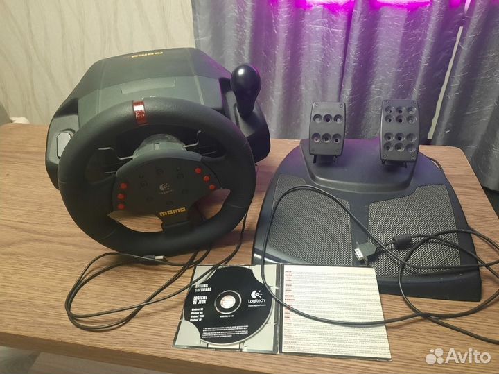 Игровой руль logitech momo racing