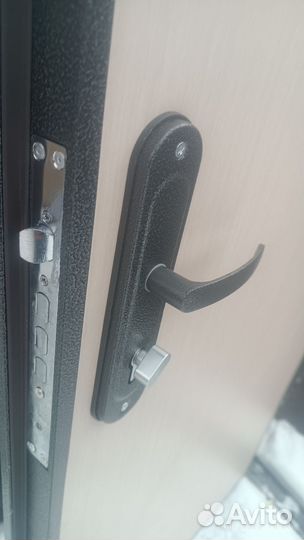 Дверь входная 860левая