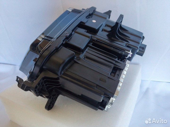 Фара оригинал левая Li Auto L9