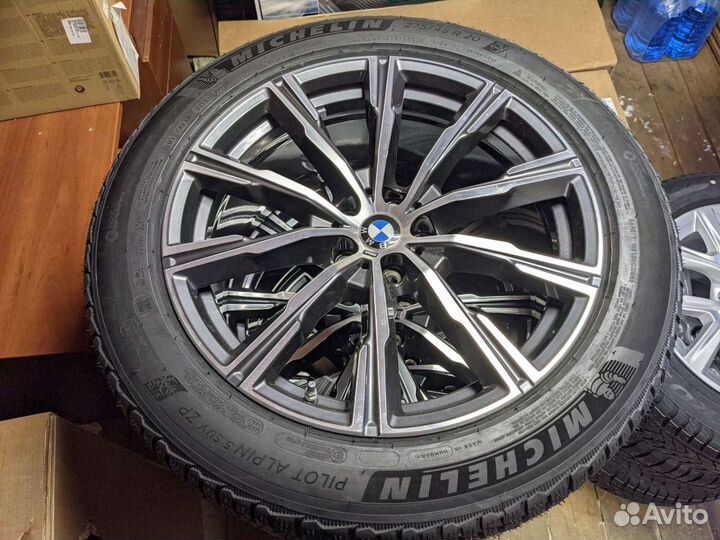 Зимние колеса BMW X5 X6 G05 06 R20 Star Spoke 740M
