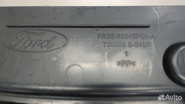 Пластик центральной консоли Ford Mustang, 2015