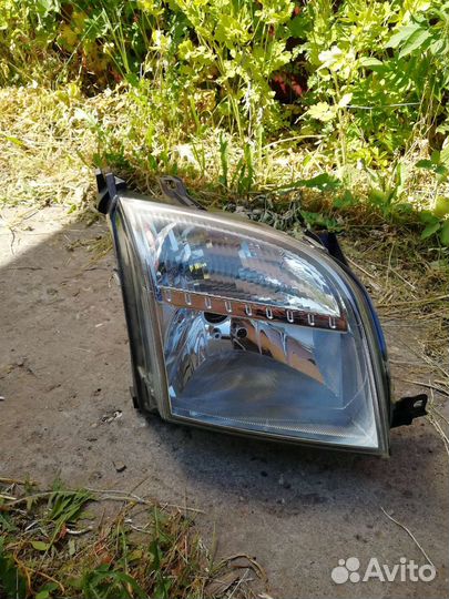 Фара форд фьюжн дорестайлинг правая