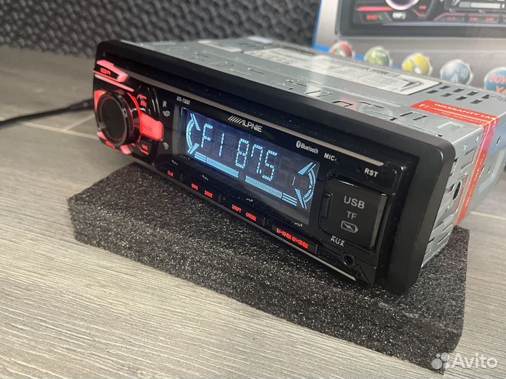 Громкая магнитола Alpine с блютузом