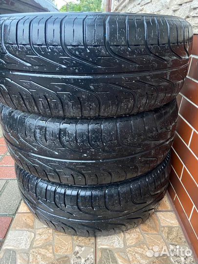 Pirelli Carrier 225/60 R15