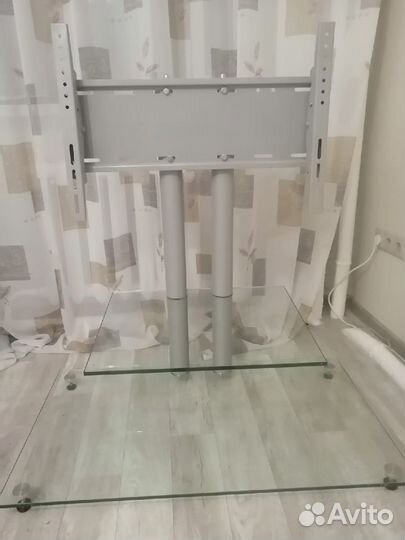 Тумба под телевизор подвесная