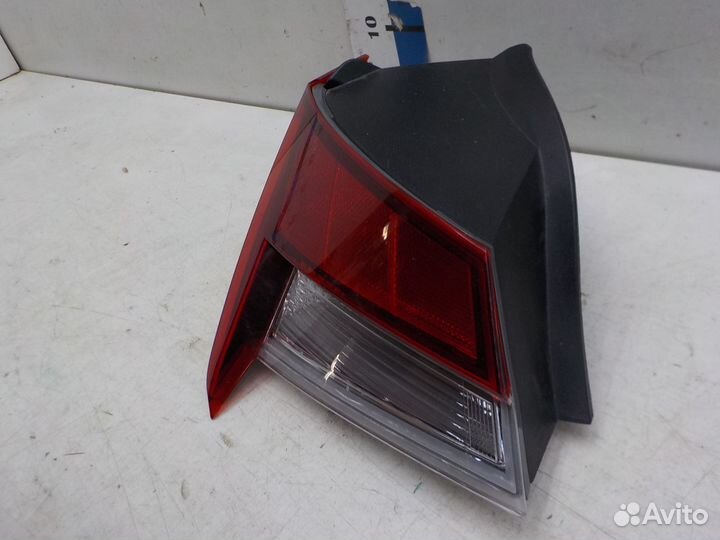 Фонарь задний левый наружный Hyundai Elantra 2020