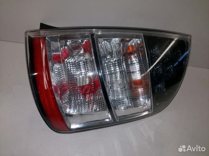 Фонарь задний правый Toyota Prius 2 NHW20 2004