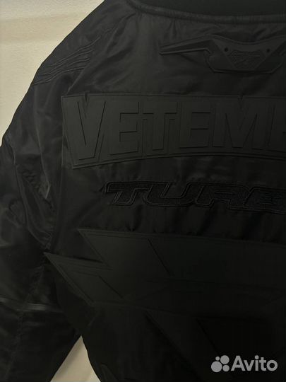 В наличии Vetements Blackout Bomber