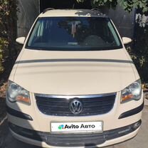 Volkswagen Touran 1.4 AMT, 2010, 229 764 км, с пробегом, цена 1 000 000 руб.