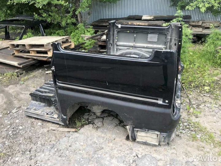 Полозья для сдвижной двери левая Toyota Grand