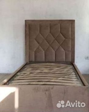 Дизайнерская кровать