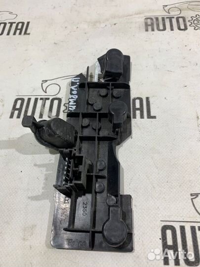 Плата фонаря задняя правая Renault Symbol K7JA700