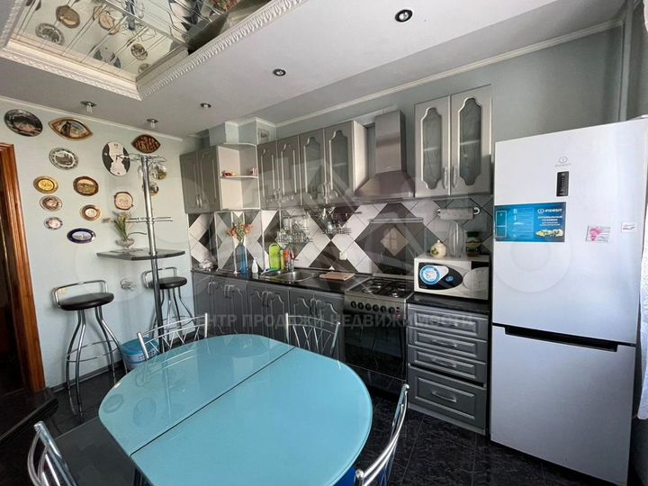2-к. квартира, 54 м², 6/9 эт.