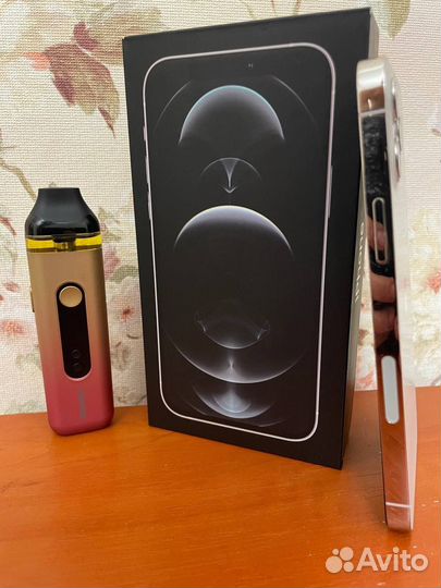 Продам iPhone 12 pro 256