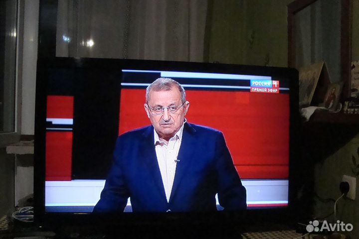 Телевизор ЖК philips 95 см.(37) пр т-2 iptv