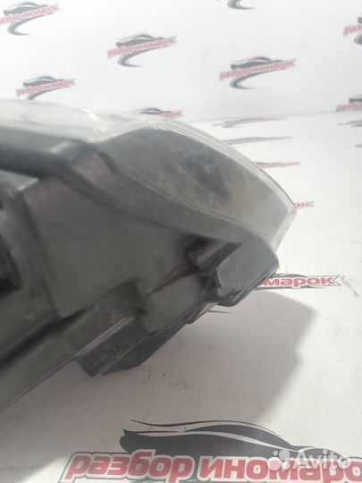 Фара левая Logan H4MD438 L8