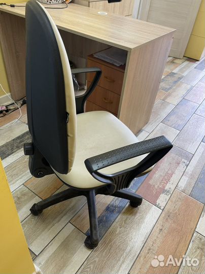 Офисное кресло бу