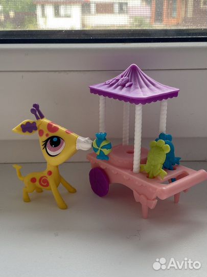 Littlest pet shop