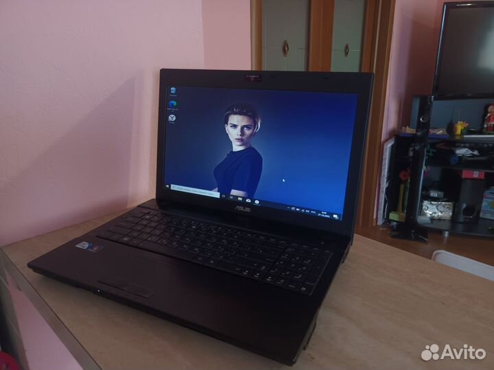 Ноутбук asus B53F