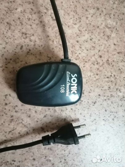Аквариумный компрессор Sonic 108 + камень и трубка