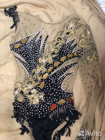 Купальник для художественной гимнастики