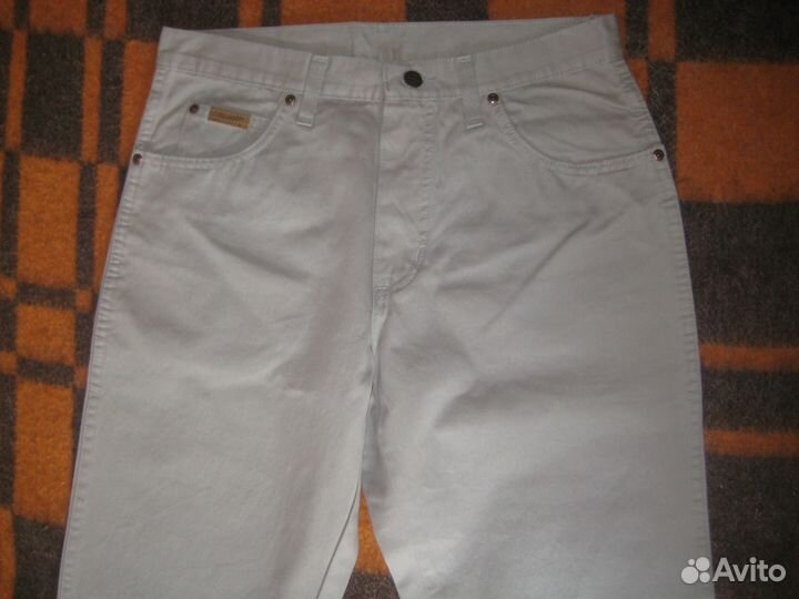 Отличные джинсы Wrangler 32/34 оригинал как новые