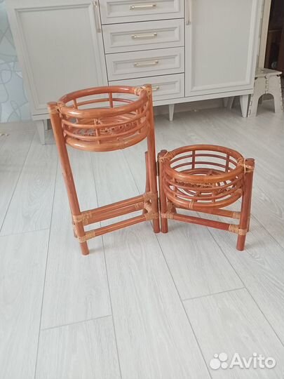 Подставка для цветов напольная