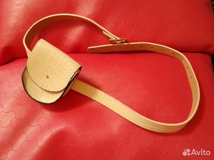 Ремень с поясной сумочкой