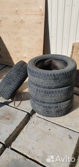 Goodyear UltraGrip Ice Navi Neo 205/55 R16