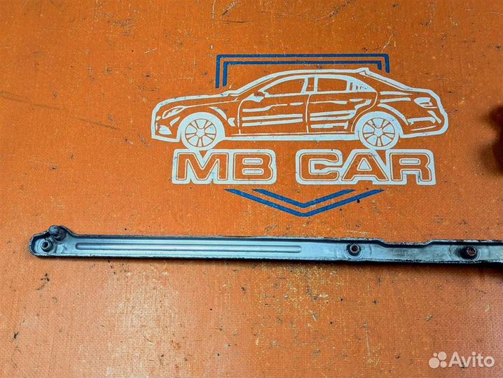 Петля капота w210 E-class 612.961