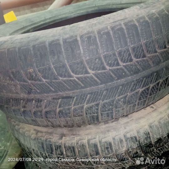 Michelin 4X4 A/T 215/65 R16