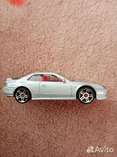 Hot wheels машинки