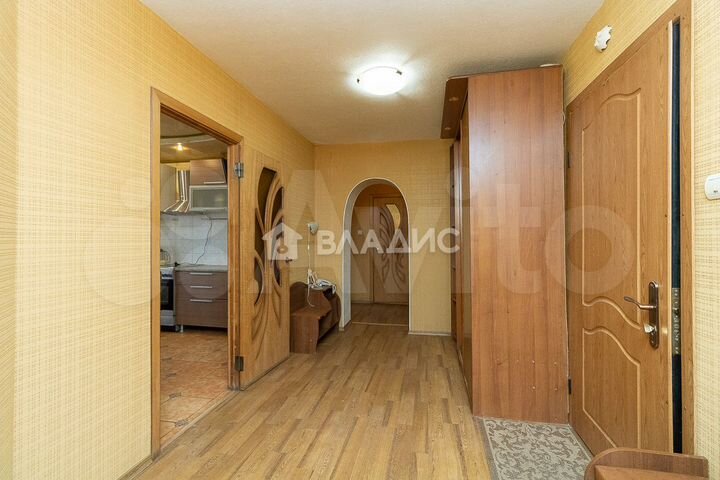 3-к. квартира, 82,5 м², 1/9 эт.