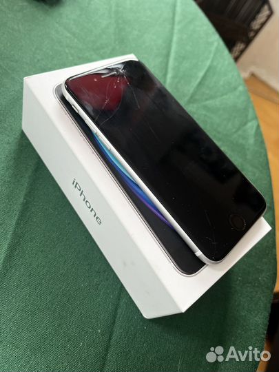 iPhone SE (2020), 256 ГБ