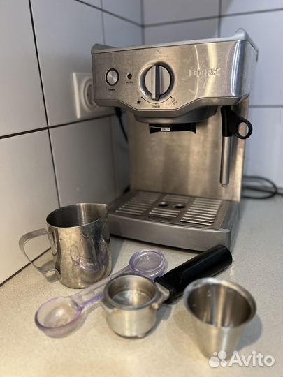 Кофеварка кофемашина bork c700