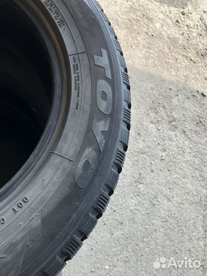 Toyo Observe G3-Ice 215/65 R16 98T