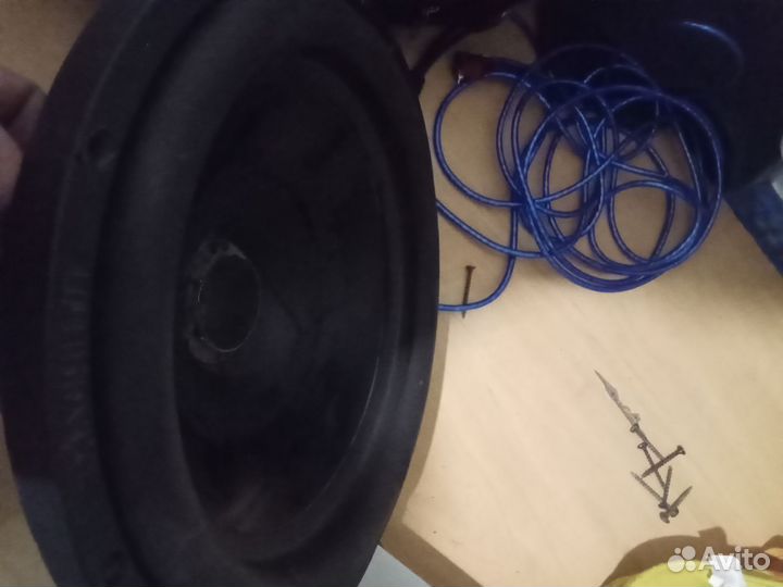 Сабвуфер 500 ватт