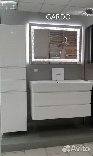 Зеркало с подсветкой любой формы на заказ